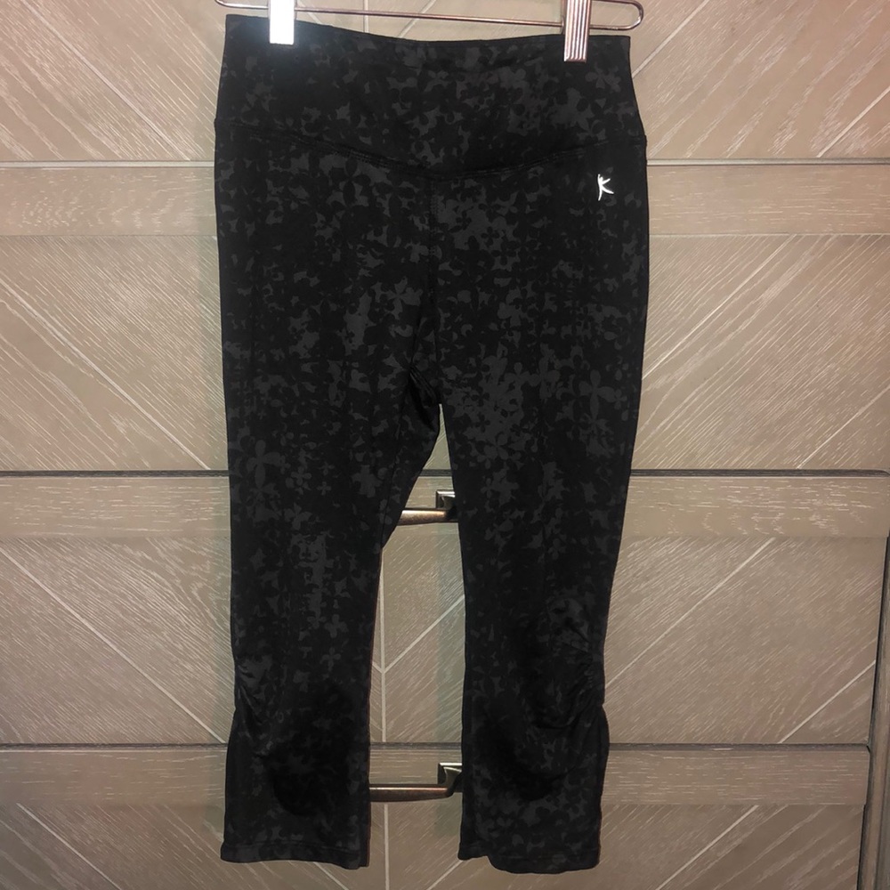 Capri Danskin Leggings